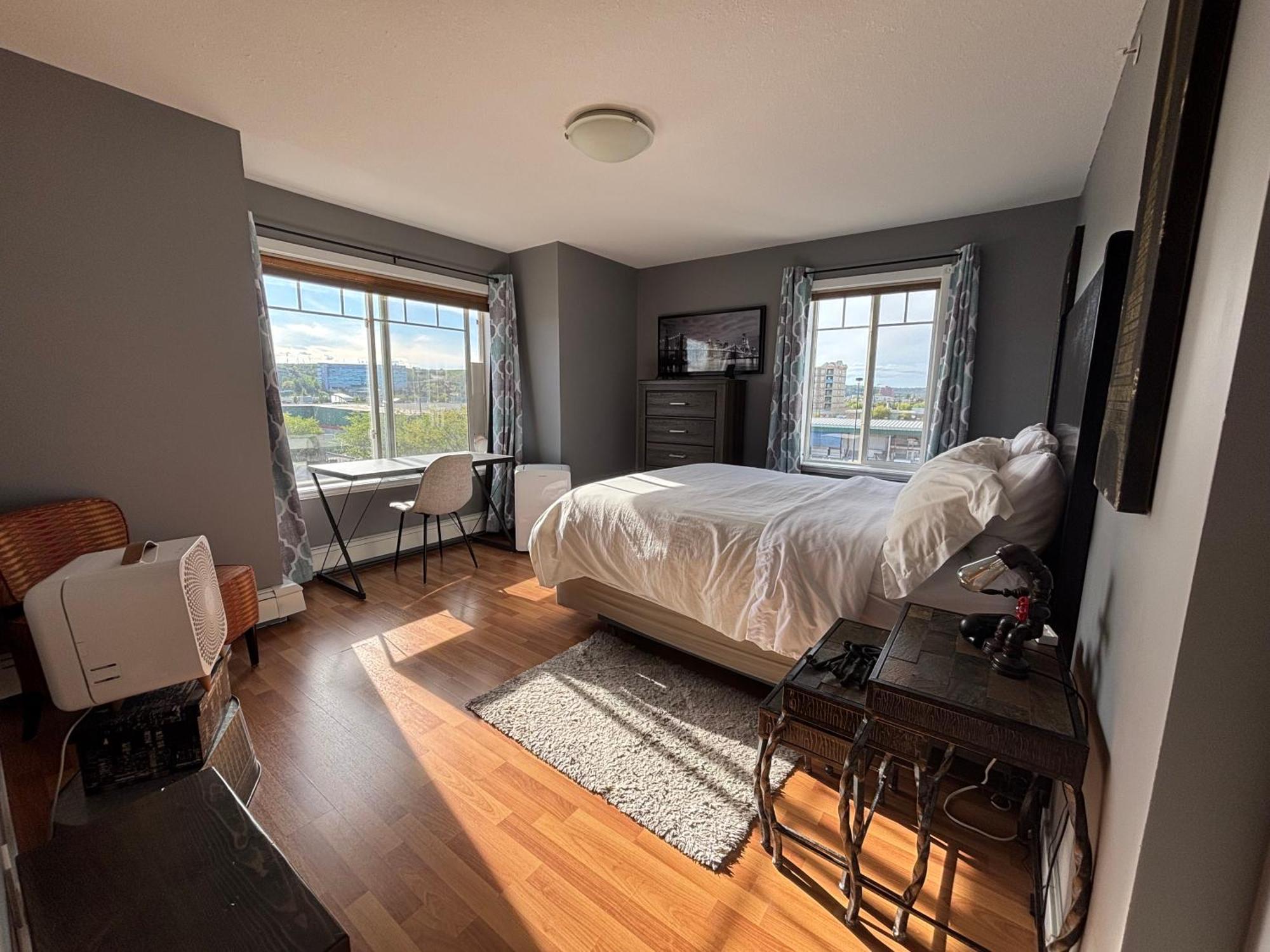 Top Floor Riverfront Condo With Stellar Sunsets! 麦克默里堡 外观 照片
